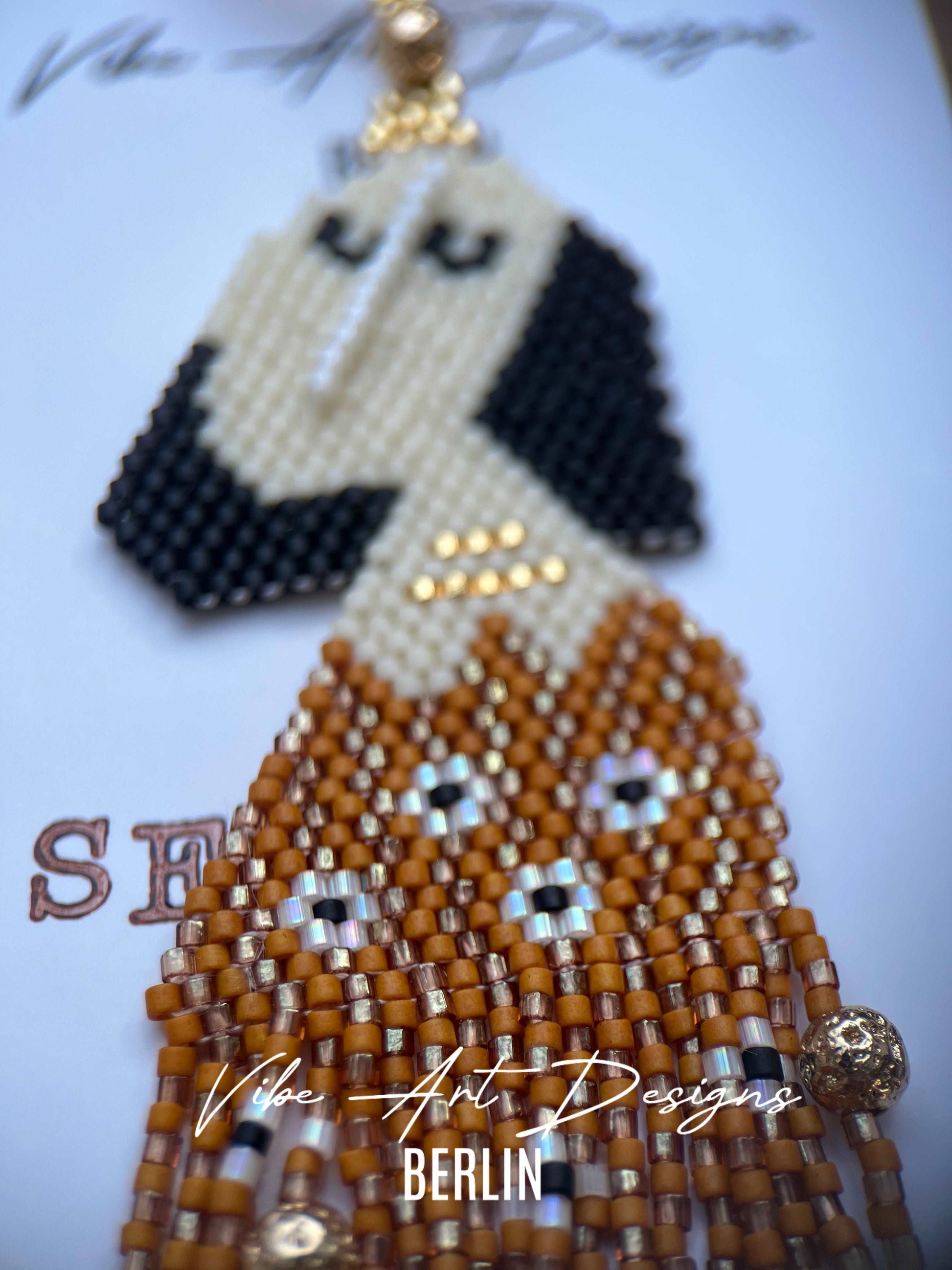 Artisanal Beaded Keychains Custom-Made