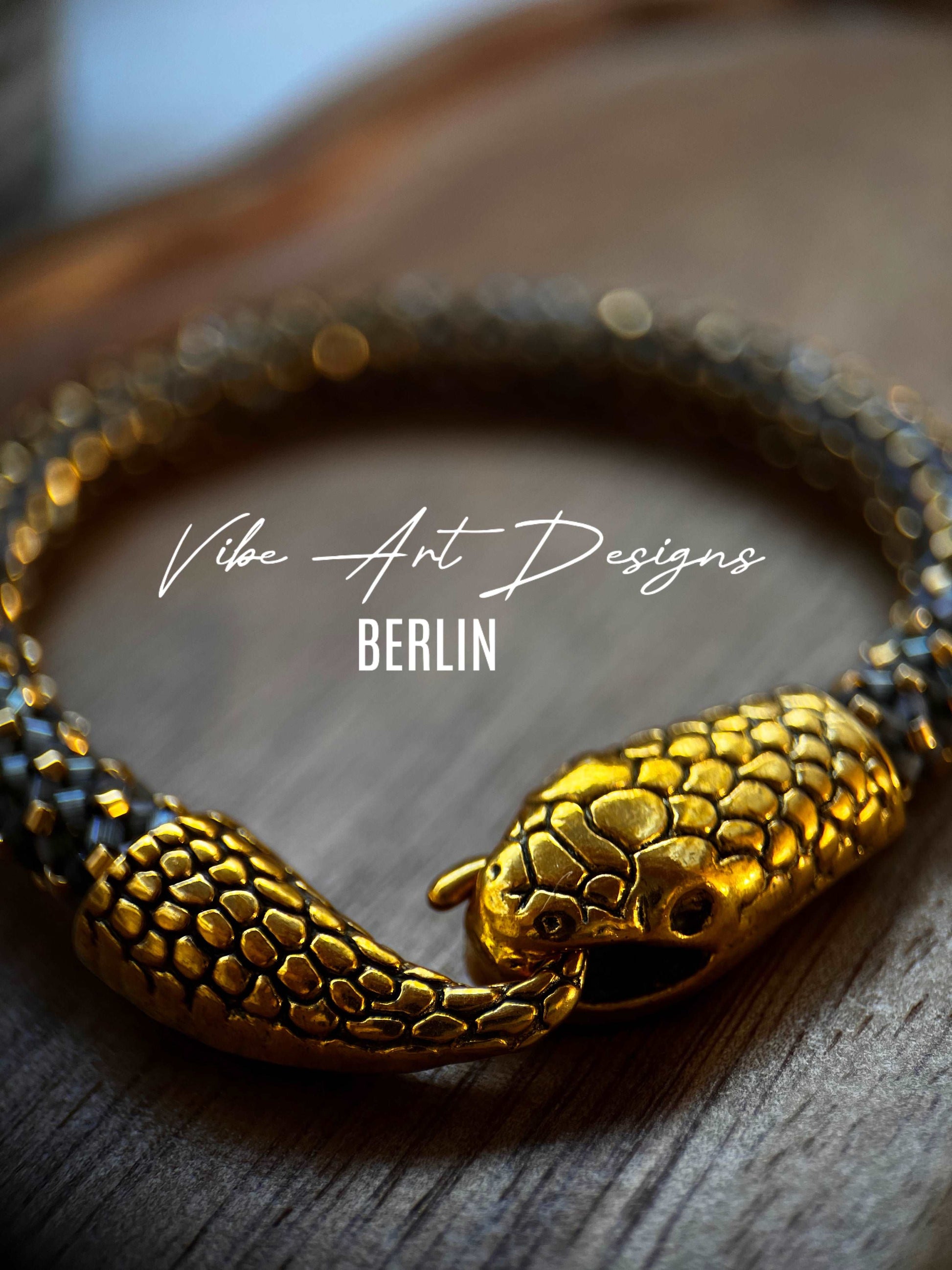 Designer-Armband "Goldene Schlange"  – Exklusives handgefertigtes